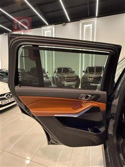 بي ام دبليو X7